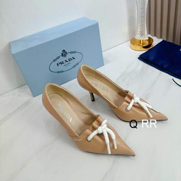 Picture of Prada Shoes _SKUPradasz35-40819172.5CMRR1002